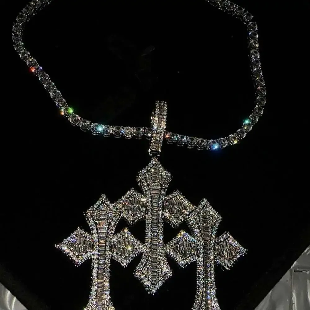 Unbranded silver iced